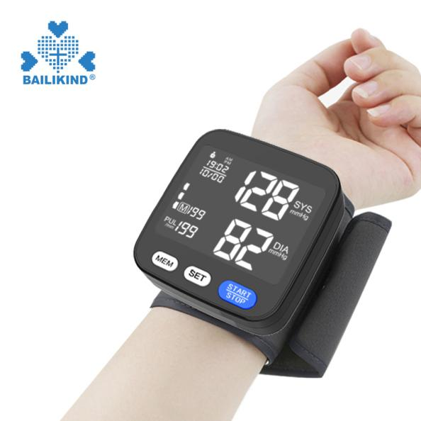 Mokhoa oa ho sebelisa Digital Wrist Blood Pressure Monitor